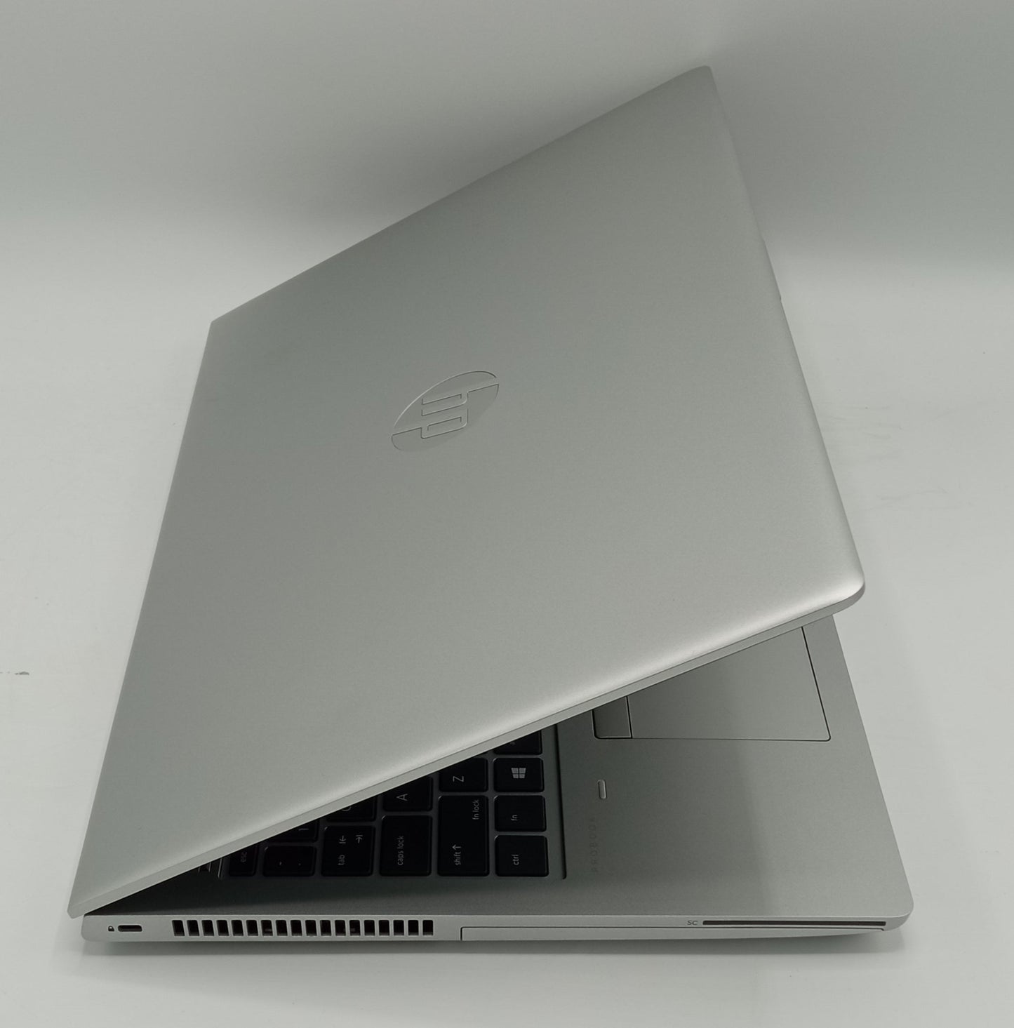 HP ProBook 650 G5 | 15,6 Inches | Intel Core i7 1.9 GHz | 256 gb SSD | 16GB Ram | Silver | Like New Condition