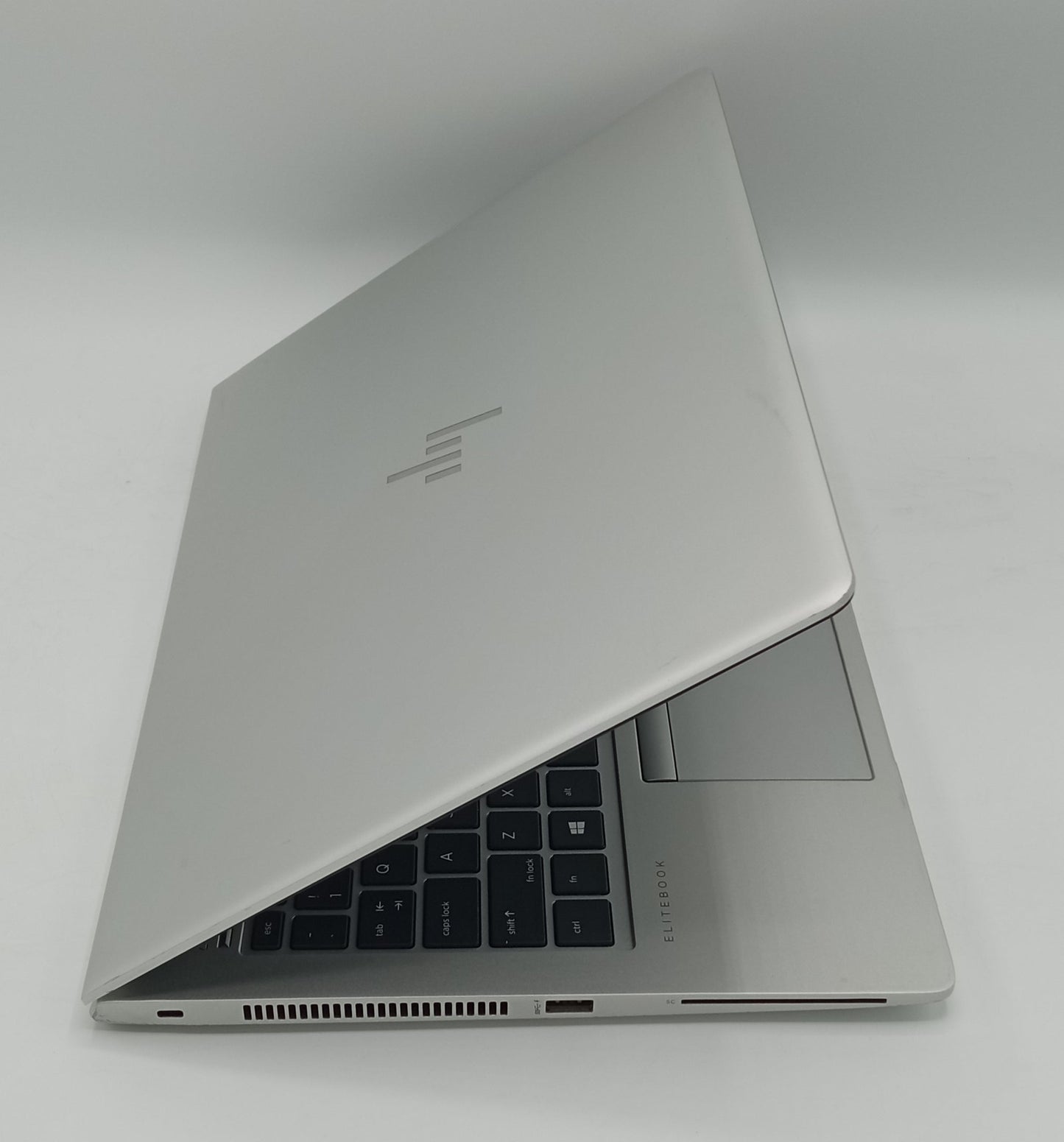 HP EliteBook 840 G5 | 14 Inch | Core i5 1.7 GHz Processor | 8th Gen | 8GB Ram | 256GB SSD | Silver