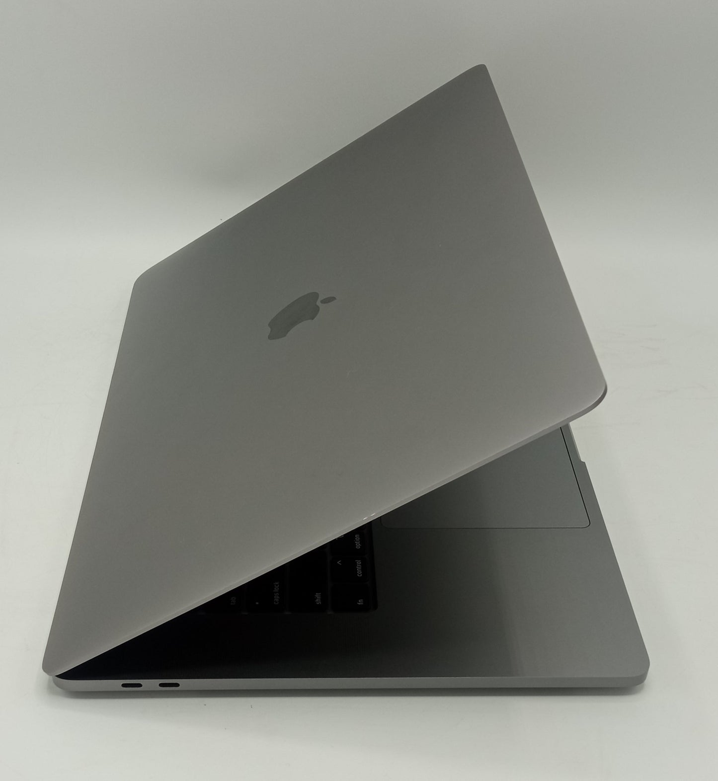 Macbook Pro 2019 | 16 Inches | Intel Core i7 2.6 GHz 6-Core Processor | 16 GB Ram | 512 GB SSD | AMD Radeon Pro 5300 | Space Gray | Great Condition | 178 Cycles Only