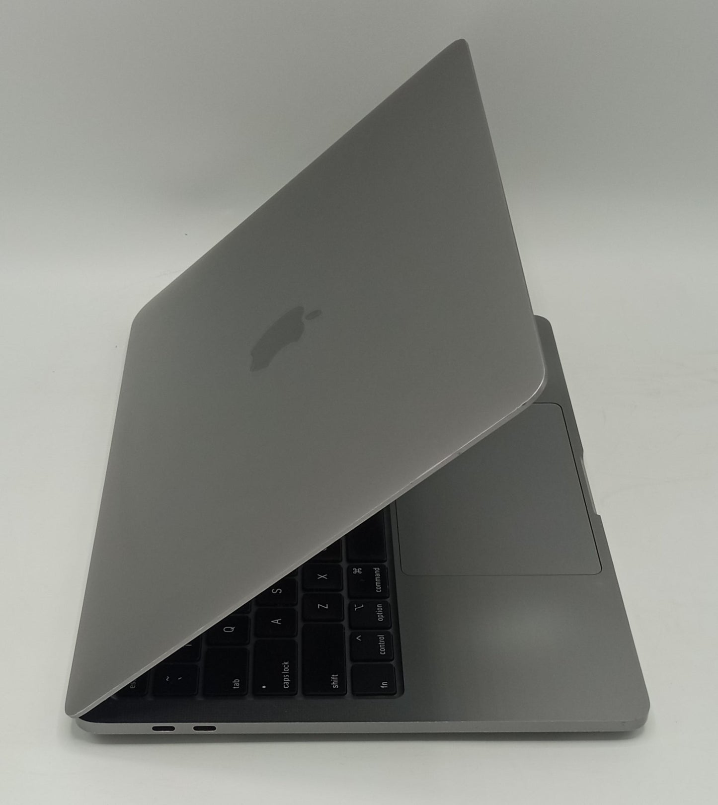 MacBook Pro 2020 | 13 inches | Intel Core i5 2 GHz Processor | 16GB Ram | 512GB SSD | Space Gray | 576 Cycles