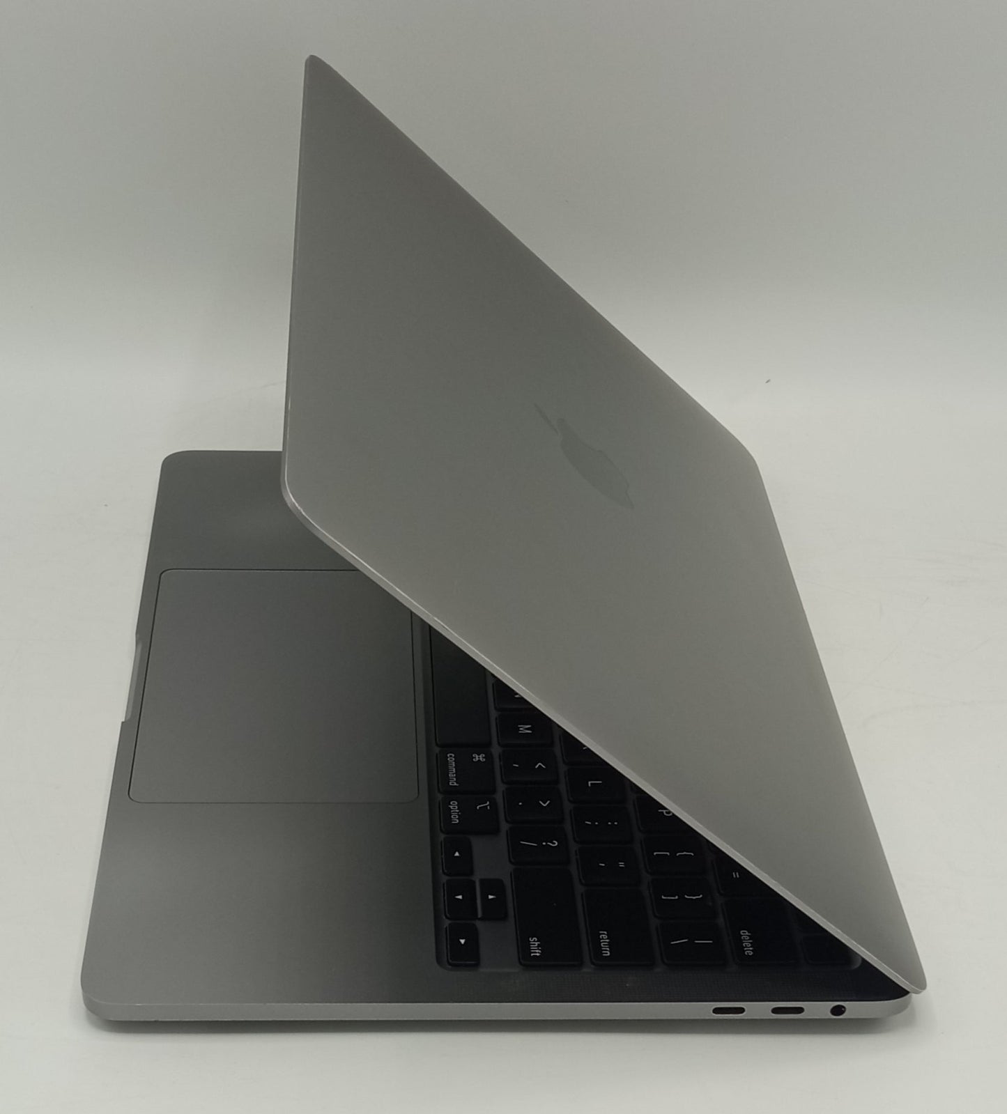 MacBook Pro 2020 | 13 inches | Intel Core i5 2 GHz Processor | 16GB Ram | 512GB SSD | Space Gray | 576 Cycles