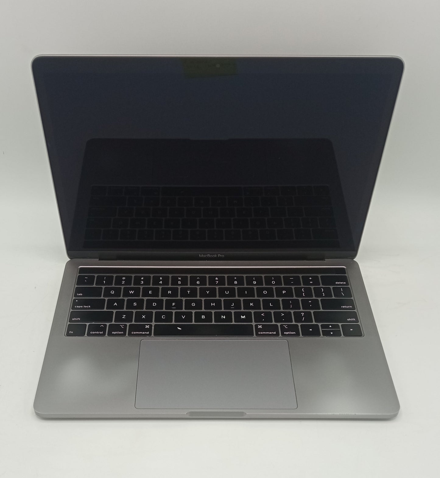 MacBook Pro 2019 Touch bar | 13 inches | Intel Core i7 2.8 GHz Quad core Processor | 16GB Ram | 256GB SSD | Space Gray | 587 Cycles