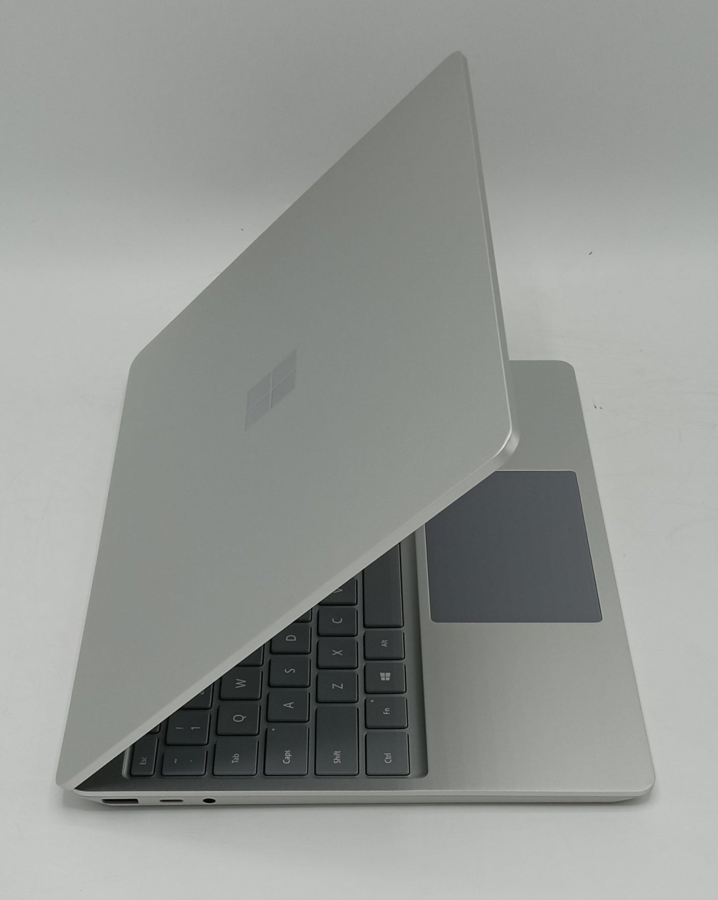 Microsoft Surface Laptop Go | 12.5 Inches | Intel Core i5 1.0 GHz Processor | 10th Gen | Silver | 8GB Ram | 128GB SSD | Like New Condition