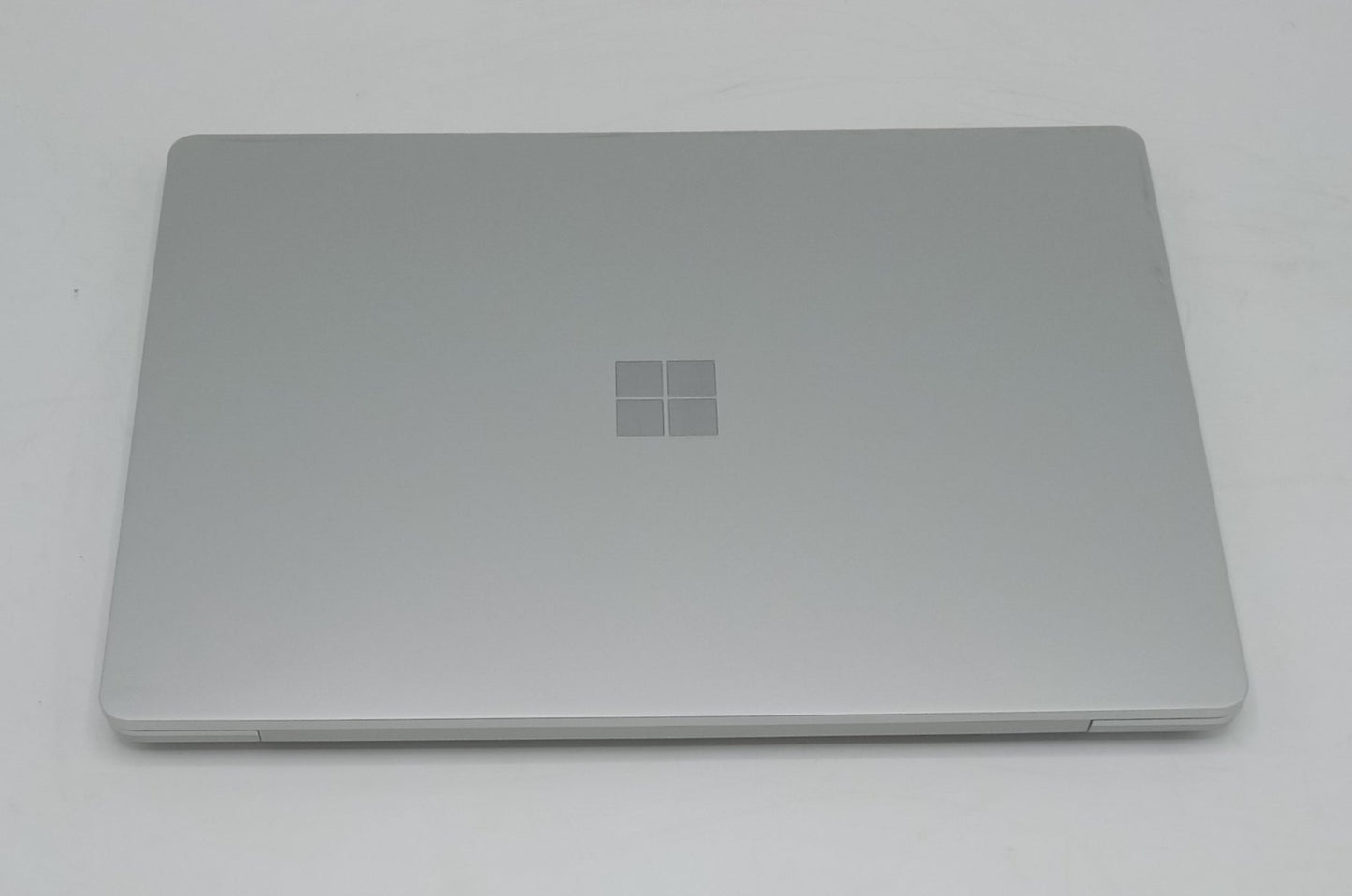 Microsoft Surface Laptop Go | 12.5 Inches | Intel Core i5 1.0 GHz Processor | 10th Gen | Silver | 8GB Ram | 128GB SSD | Like New Condition