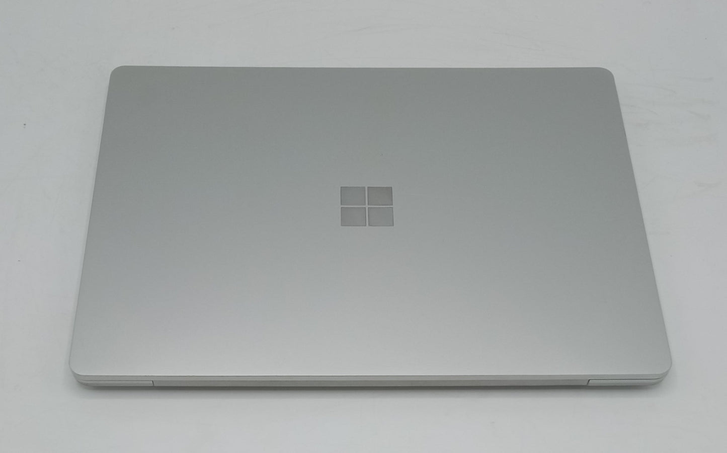 Microsoft Surface Laptop Go | 12.5 Inches | Intel Core i5 1.0 GHz Processor | 10th Gen | Silver | 8GB Ram | 128GB SSD | Like New Condition