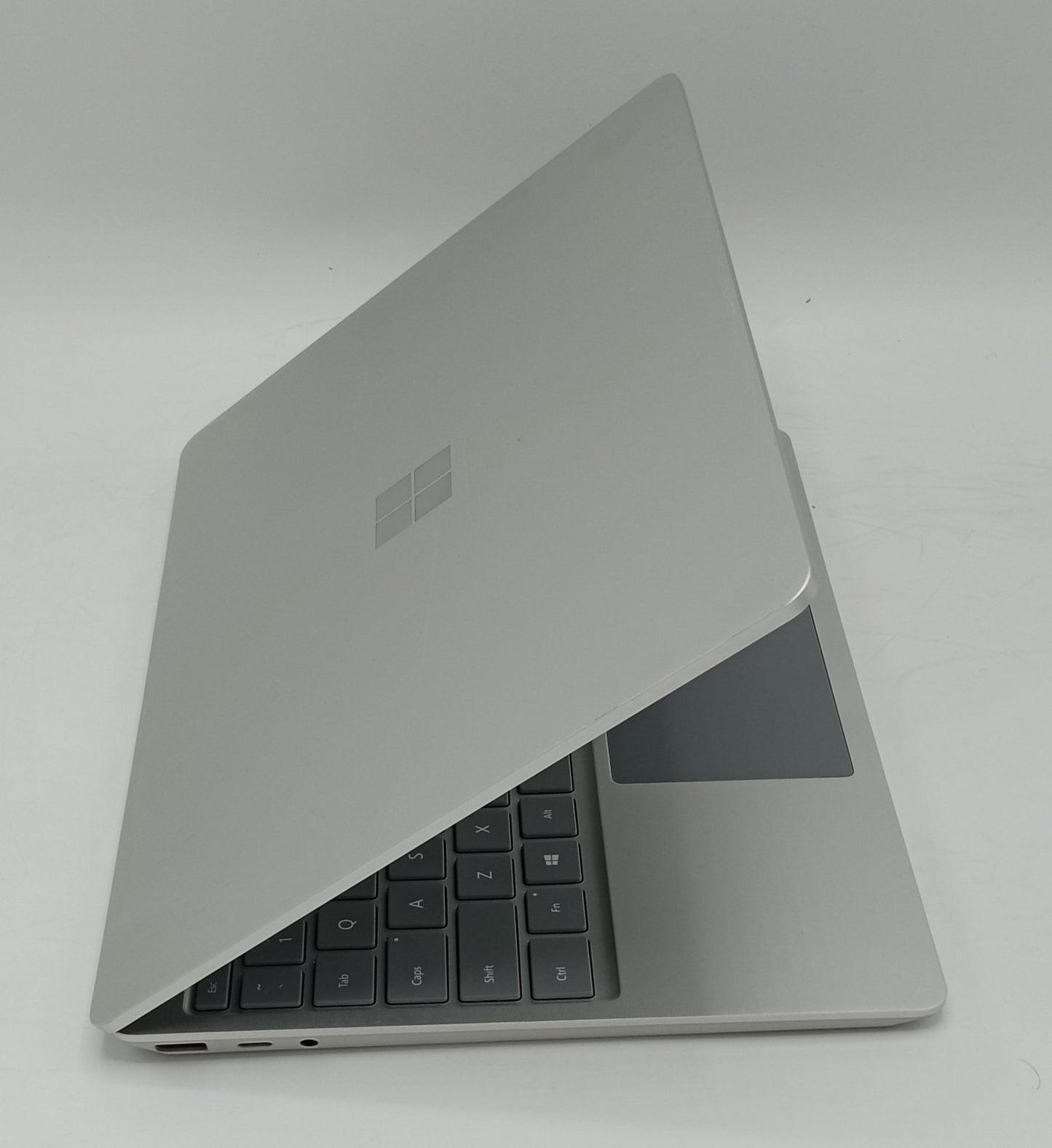 Microsoft Surface Laptop Go | 12.5 Inches | Intel Core i5 1.0 GHz Processor | 10th Gen | Silver | 8GB Ram | 128GB SSD | Like New Condition