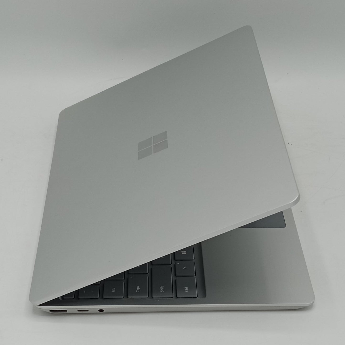 Microsoft Surface Laptop Go | 12.5 Inches | Intel Core i5 1.0 GHz Processor | 10th Gen | Silver | 8GB Ram | 128GB SSD | Like New Condition