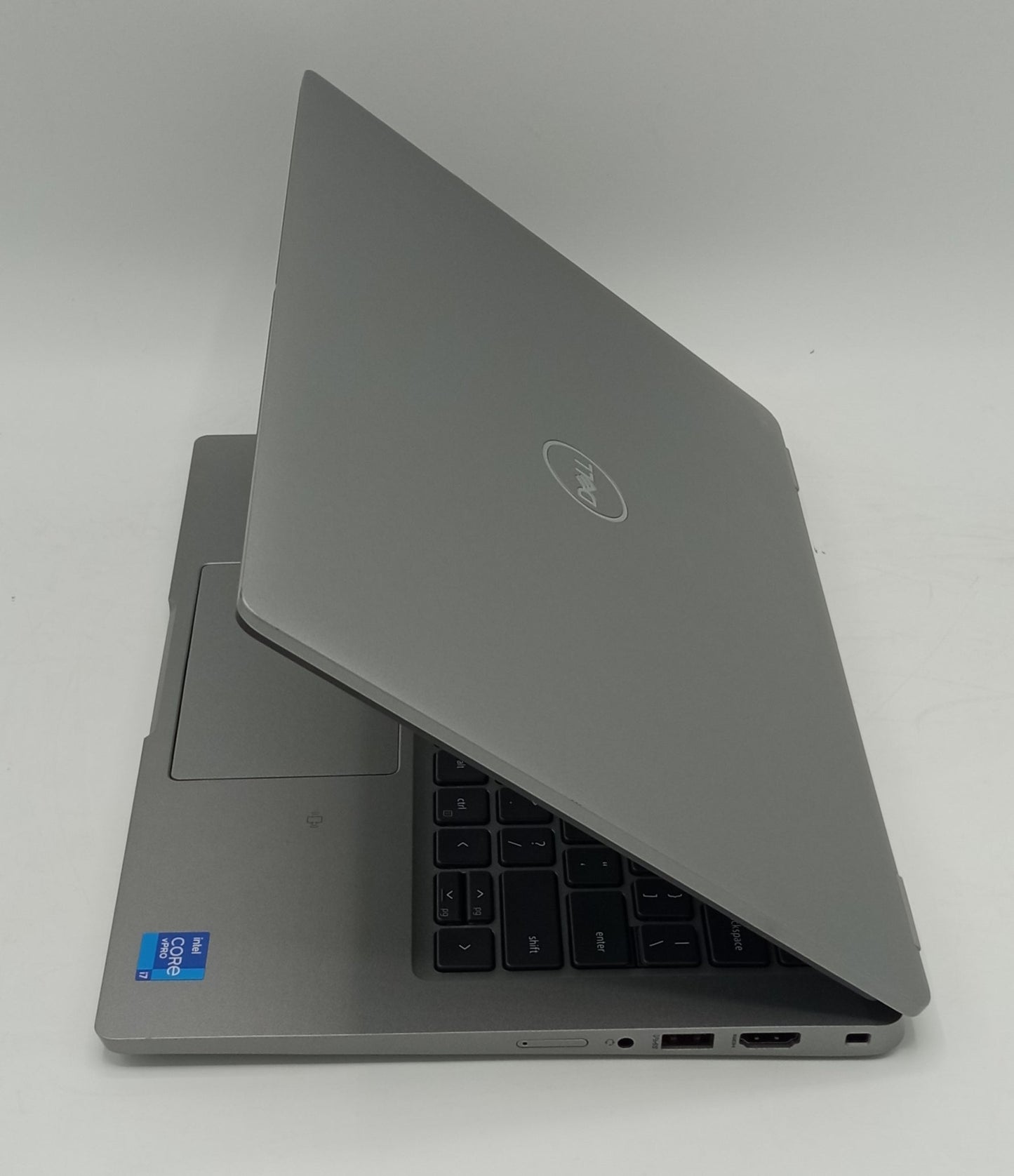 Dell Latitude 5320 | 13 Inches | Intel Core i7 3.0 GHz | 11th Generation | 16GB Ram | 256GB SSD | Grey | Like New Condition