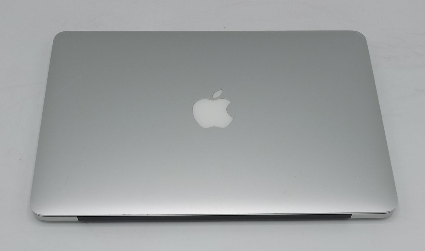 MacBook Pro Early 2015 | 13 inches | Intel Core i5 2.7 GHz Processor | 8GB Ram | 512GB SSD | Silver | 3 Cycles