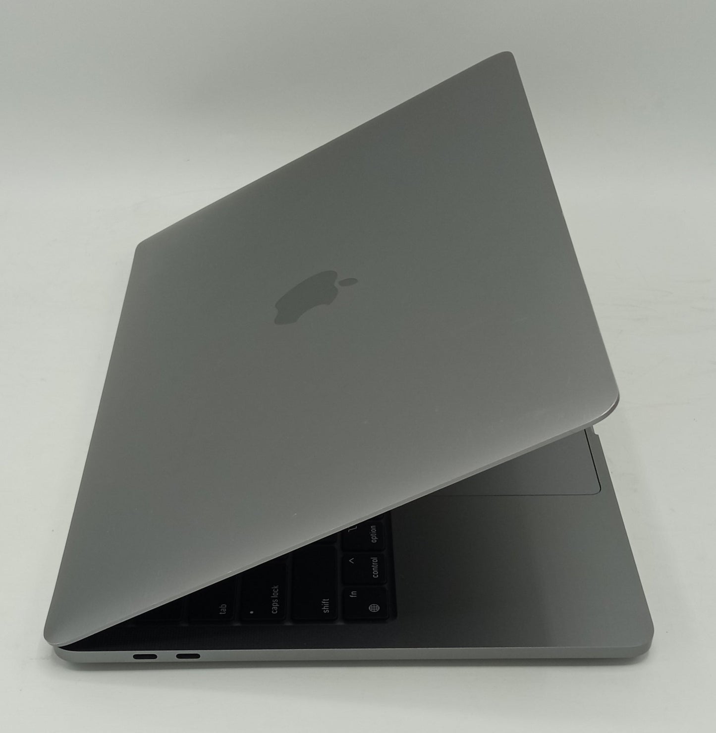 Macbook Pro 2020 | 13 Inches | Apple M1 Chip | 8 GB Ram | 256 GB SSD | Space Gray | 1 Cycle