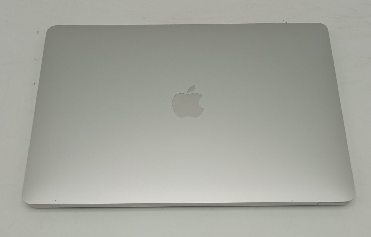 Macbook Pro 2020 | 13 Inches | Apple M1 Chip | 8 GB Ram | 256 GB SSD | Silver | 104 Cycles