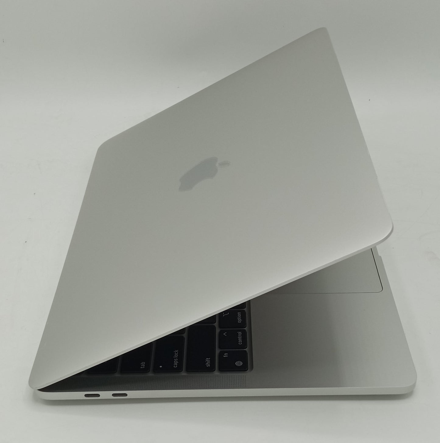 Macbook Pro 2020 | 13 Inches | Apple M1 Chip | 8 GB Ram | 256 GB SSD | Silver | 104 Cycles