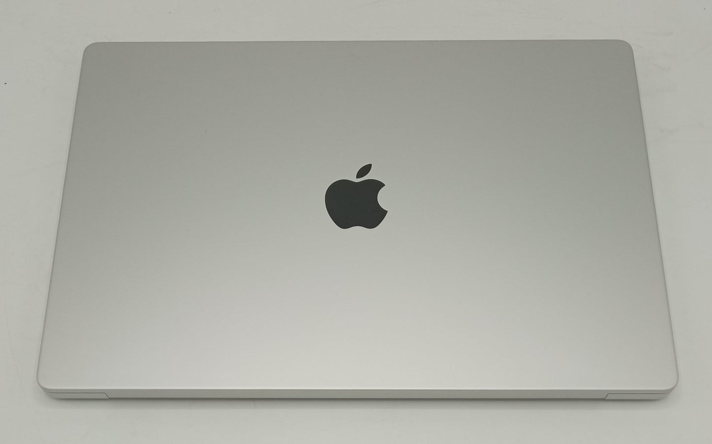 Macbook Pro 2021 | 16 Inches | Apple M1 Pro Chip | 32GB Ram | 512GB SSD | Silver | Like New (23 Cycles)