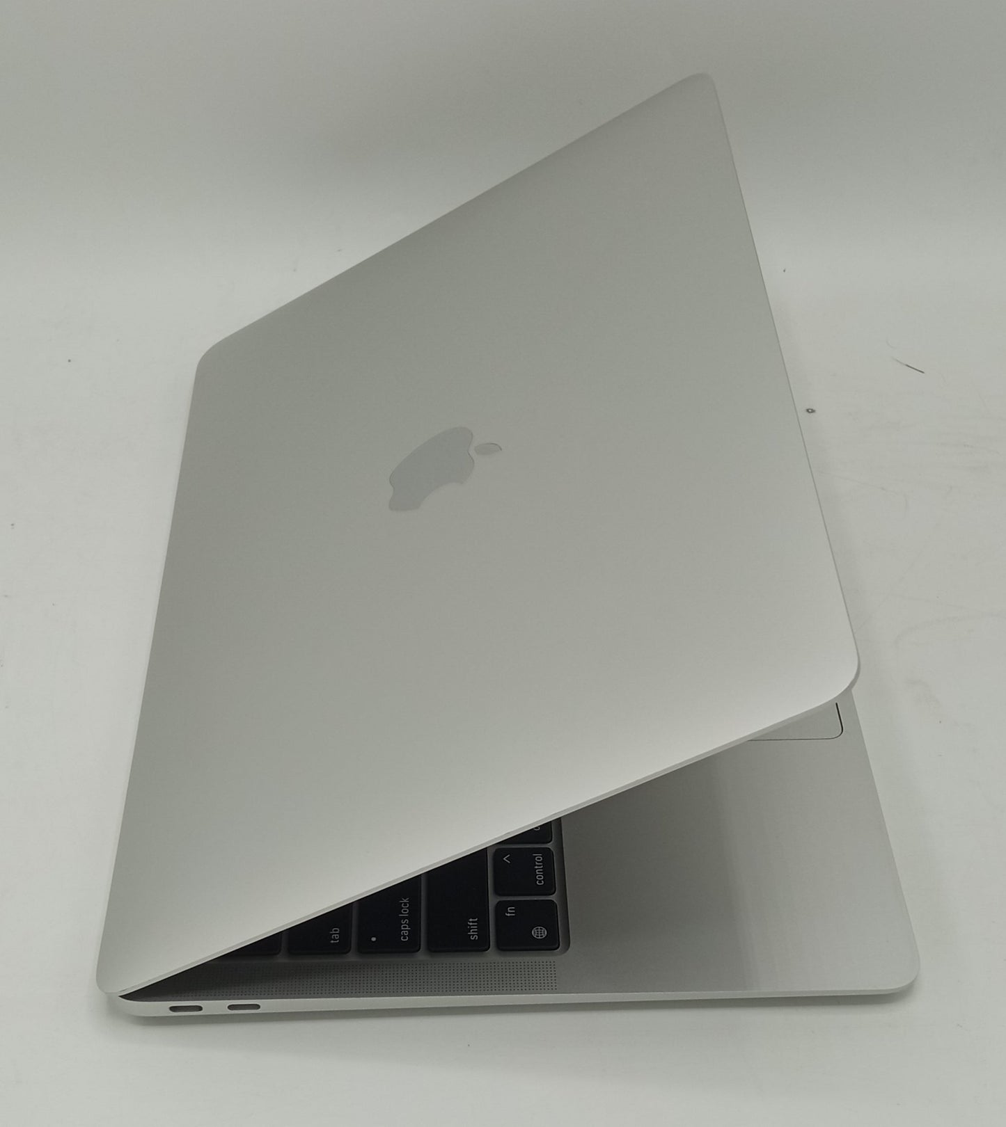 Macbook Air 2020 | 13 Inches | Apple M1 Chip | 8 GB Ram | 256 GB SSD | Silver | 96 Cycles