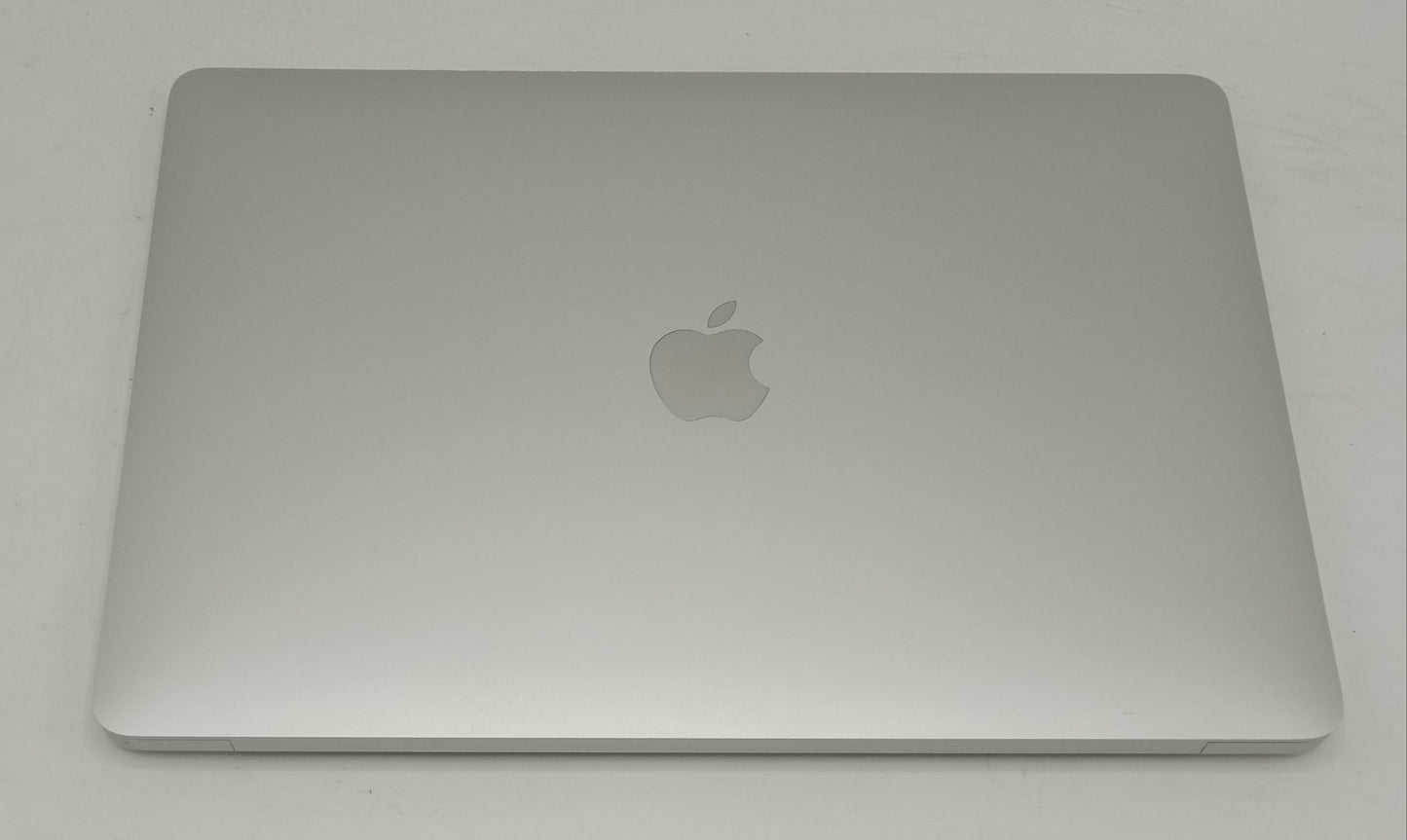 Macbook Air 2020 | 13 Inches | Apple M1 Chip | 8 GB Ram | 256 GB SSD | Silver | 78 Cycles