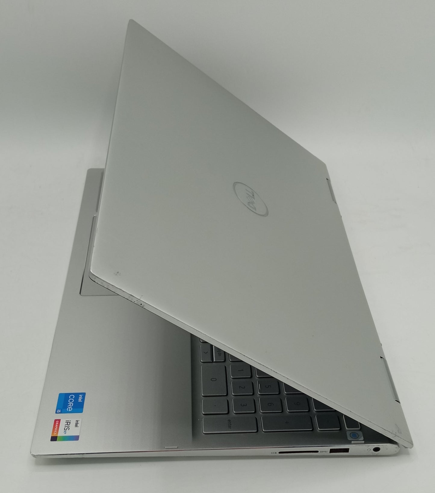 Dell Inspiron 7506 2-in-1 | 15 Inches | Core i5 2.4 GHz Processor | 11th Gen | 8GB Ram | 256B SSD | Silver