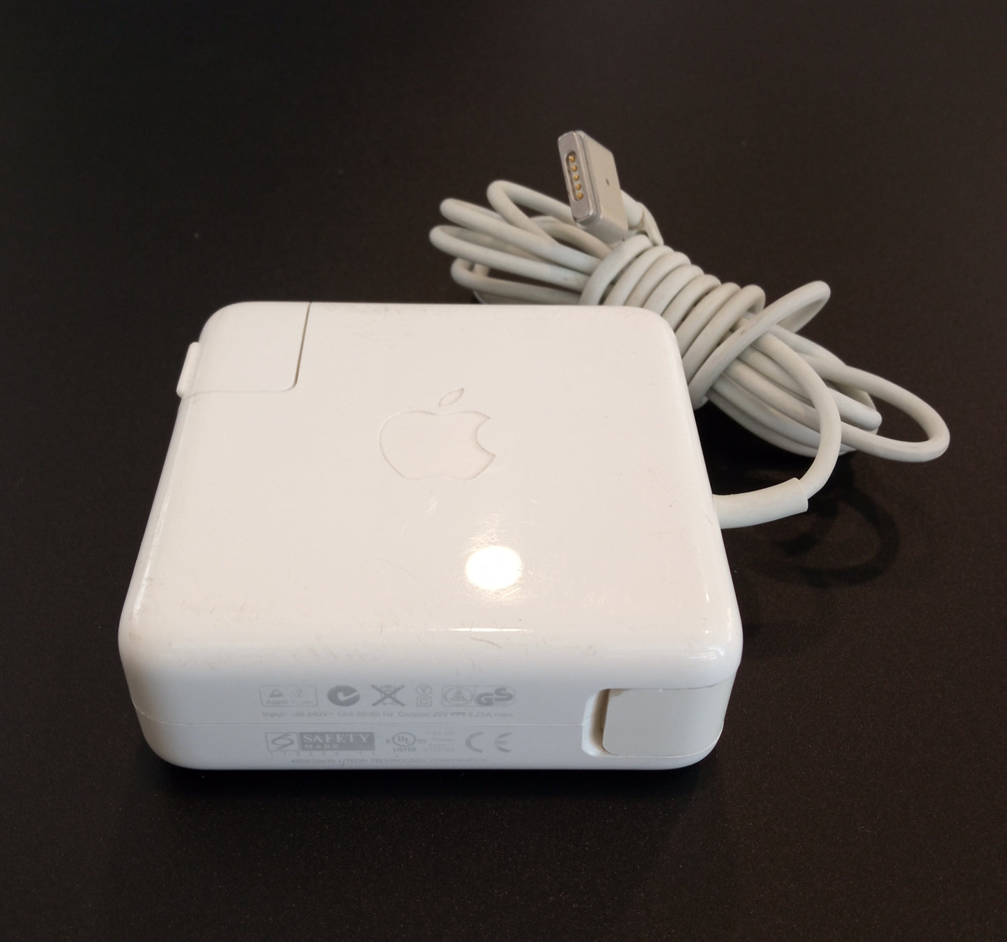 Apple 85W MagSafe2 Power Adapter A1424 Genuine (Grade B Refurbished) - One Year Warranty