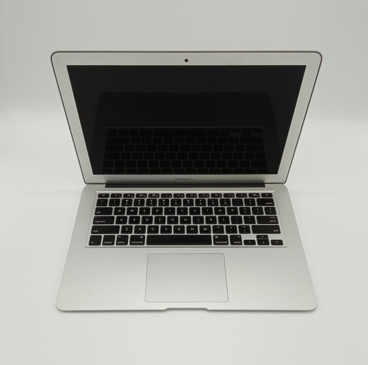 MacBook Air 2014 | 13 inches | Intel Core i5 1.4GHz Processor | 4GB Ram | 128GB SSD | Silver | 180 Cycles