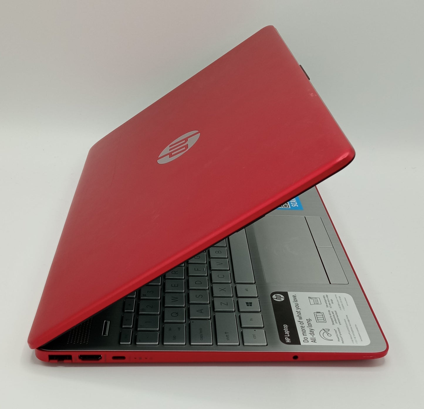 HP Laptop 15 - dw1xxx | 15 Inches | Pentium Gold 2.4Ghz Processor | 6th Generation | 4GB Ram | 128GB SSD | Red | Used