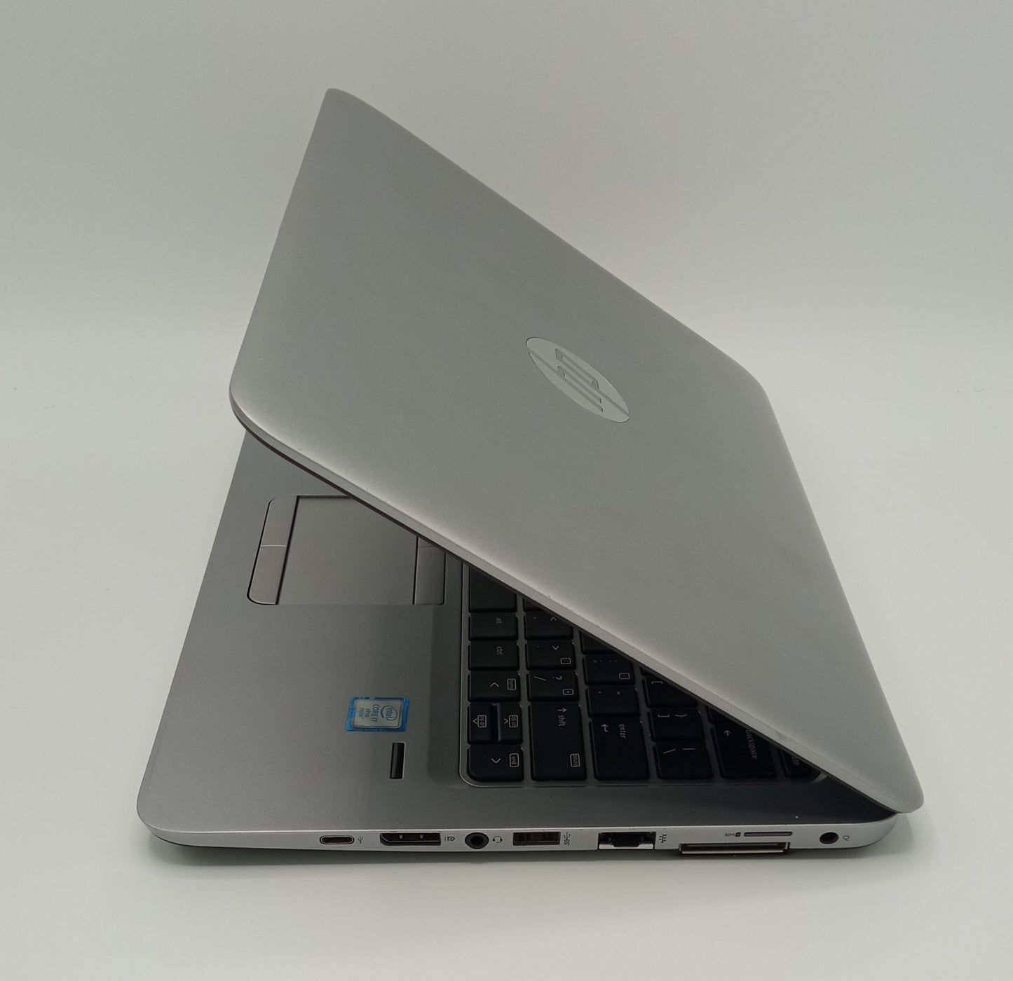 HP Elitebook 820 G3 | 12.5 Inches | Intel Core i7 2.6 GHz Processor | 6th Generation | 8GB Ram | 256GB SSD | Silver | Used