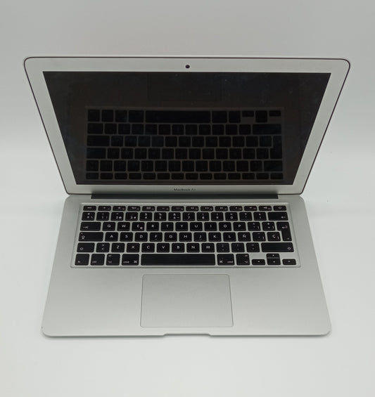 MacBook Air 2014 | 13 inches | Intel Core i5 1.4GHz Processor | 4GB Ram | 128GB SSD | Silver | 380 Cycles