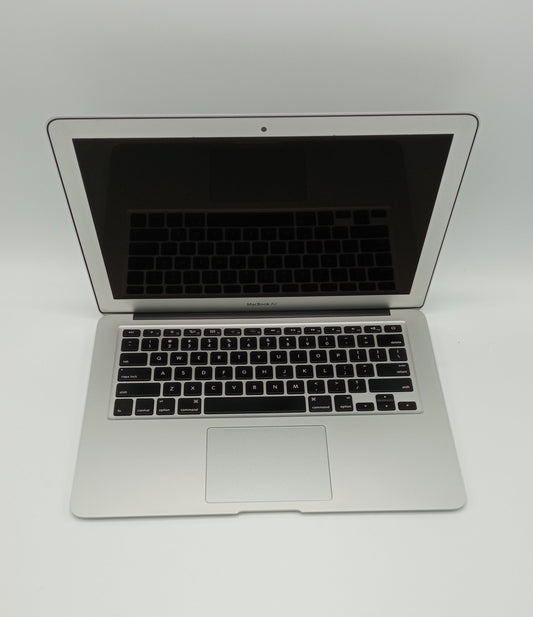 MacBook Air 2015 | 13 inches | Intel Core i5 1.6 GHz Processor | 8GB Ram | 256GB SSD | Silver | Used (272 Cycles)