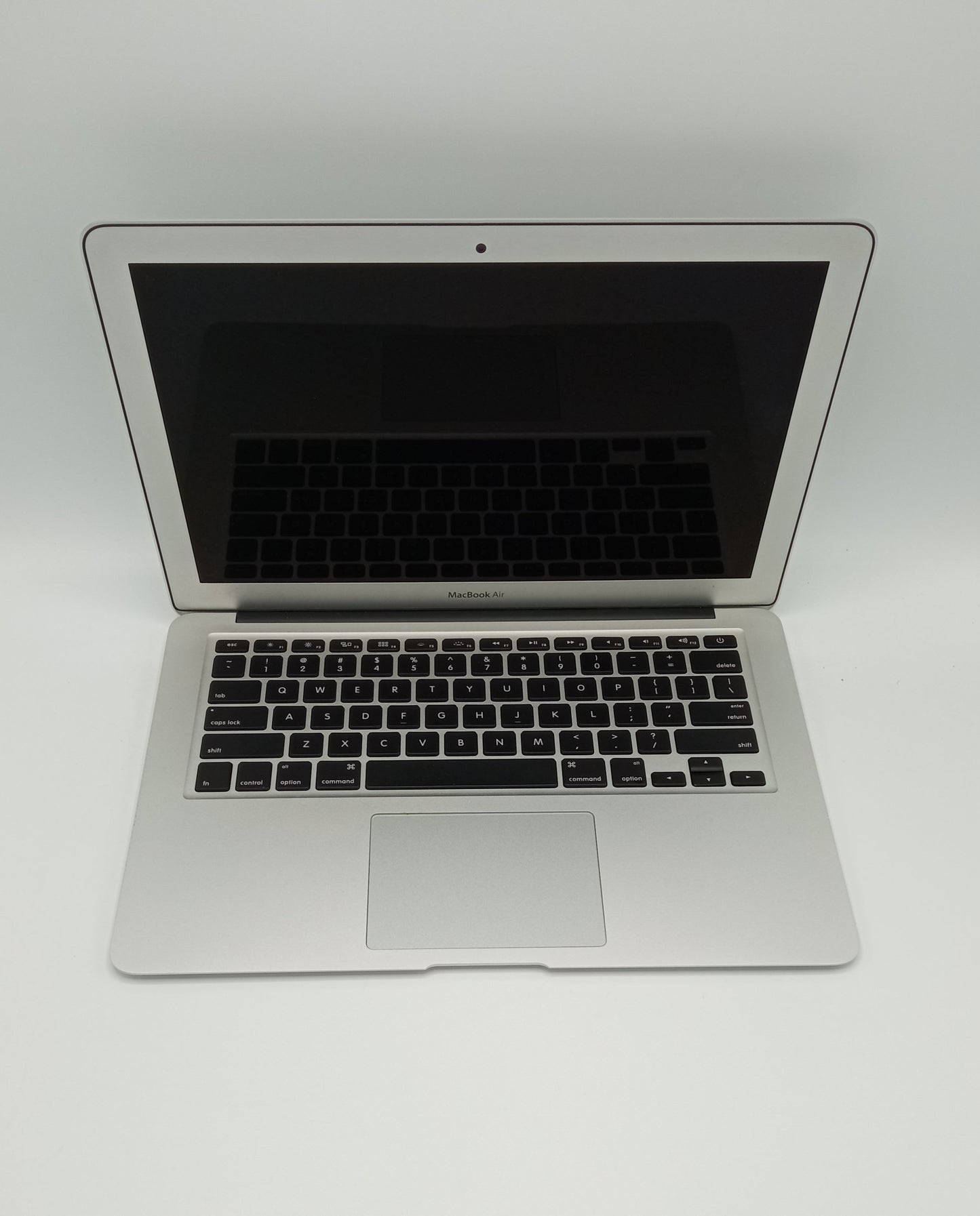 MacBook Air 2012 | 13 inches | Intel Core i7 2GHz Processor | 8GB Ram | 512GB SSD | Silver | Used (216 Cycles)