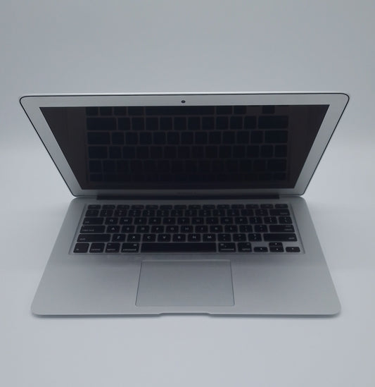 MacBook Air 2015 | 13 inches | Intel Core i5 1.6 GHz Processor | 8GB Ram | 256GB SSD | Silver | Slightly Used (68 Cycles)