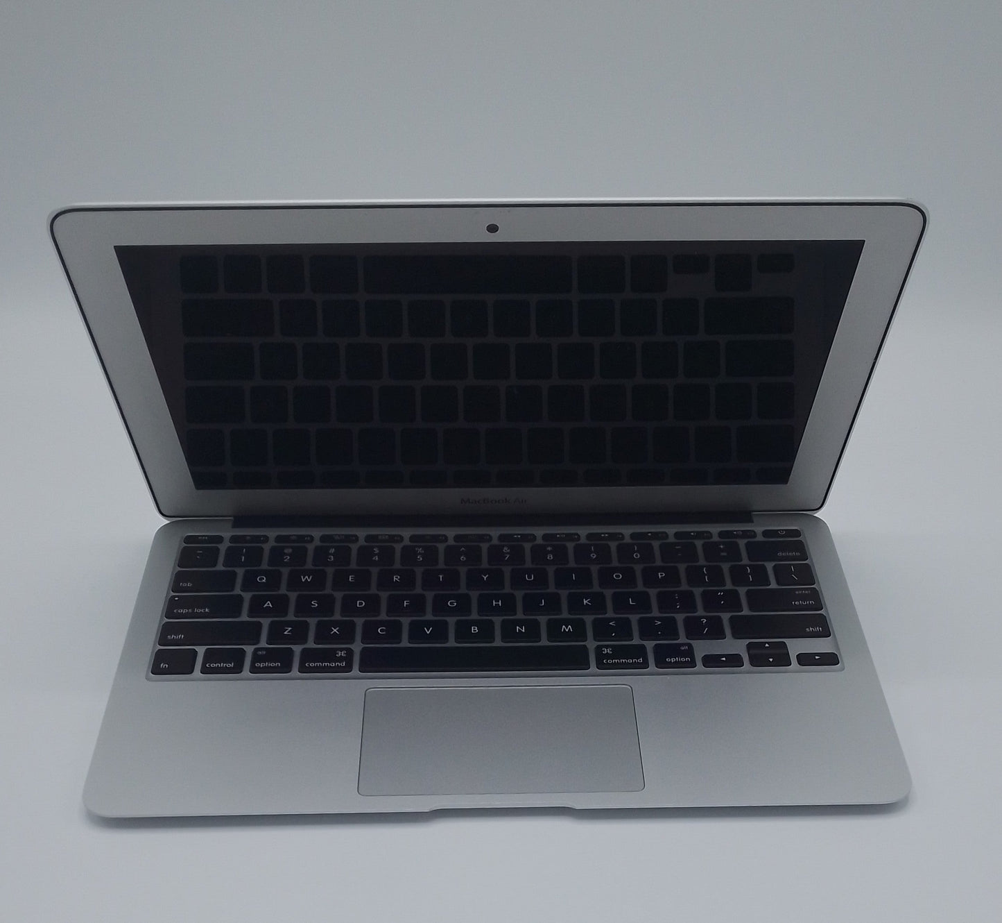 MacBook Air 2014 | 11 inches | Intel Core i5 1.4GHz Processor | 4GB Ram | 128GB SSD | Silver | 23 Cycles Only