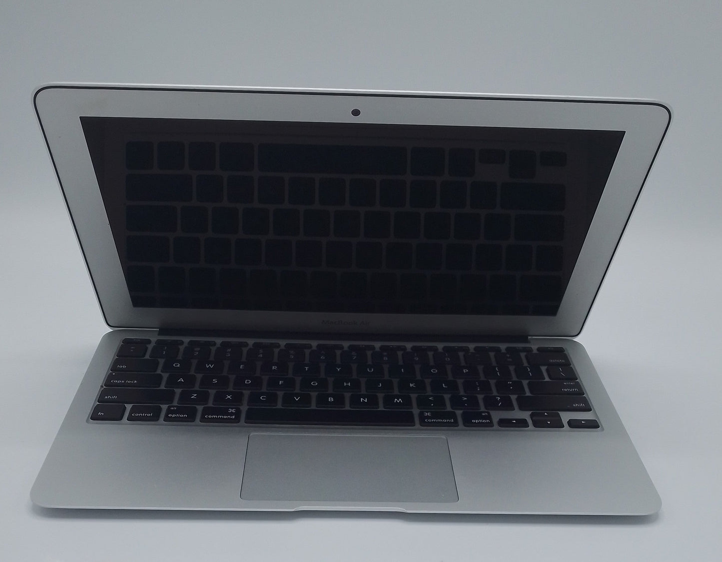 MacBook Air 2013 | 11 inches | Intel Core i5 1.3 GHz Processor | 4GB Ram | 256GB SSD | Silver | 208 Cycles Only