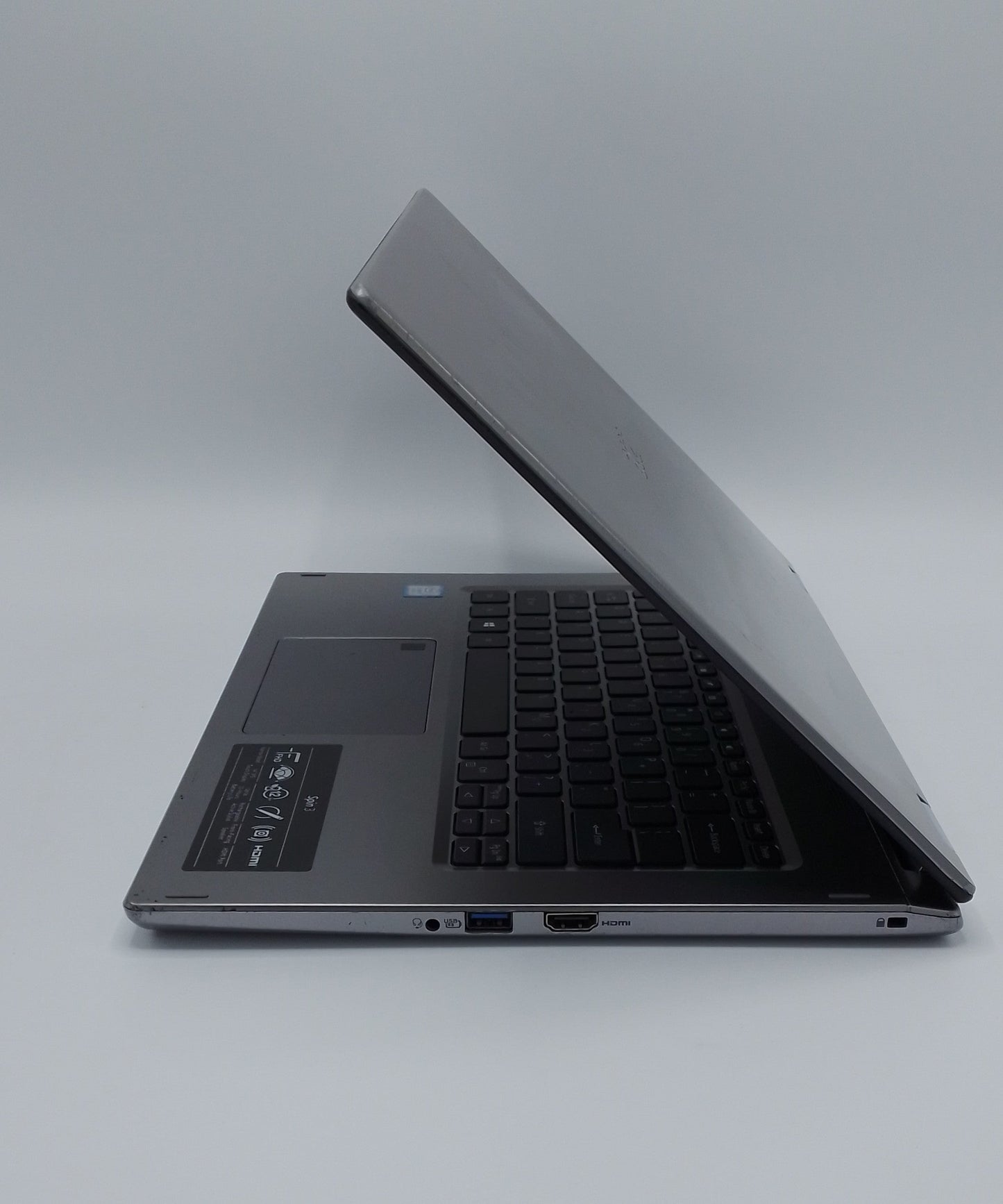 Acer Spin 3 (SP314-53N) | 14 Inches | Touch | Intel Core i7 1.8 GHz Processor | 8th Generation | 16GB Ram | 256GB SSD | Gray | Used (Great Condition)