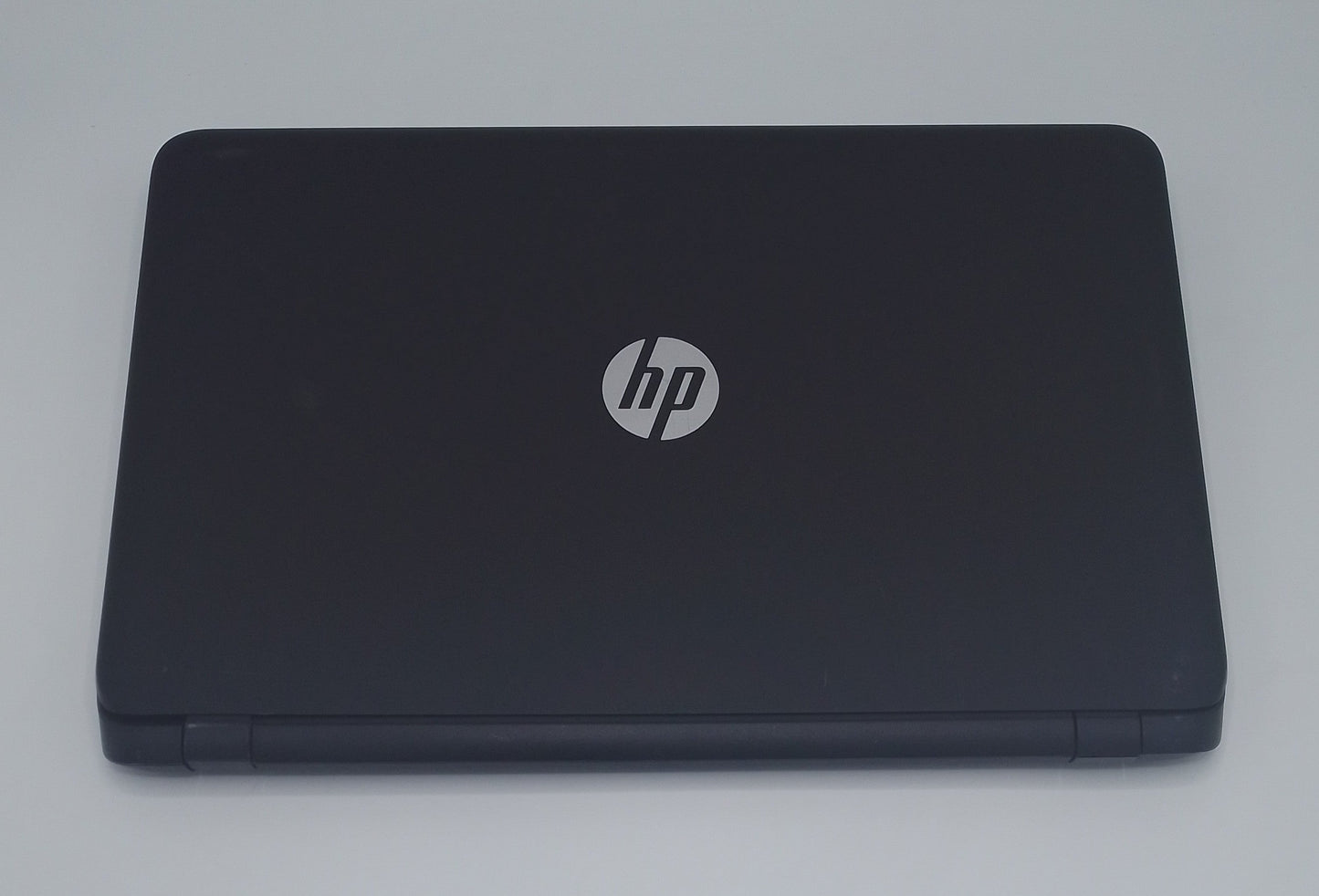 HP Notebook 15 Touch (15-f387wm) | 15 Inches | AMD Quad-Core A8-7410 APU Processor | 4GB Ram | 500GB Storage | Black | Used