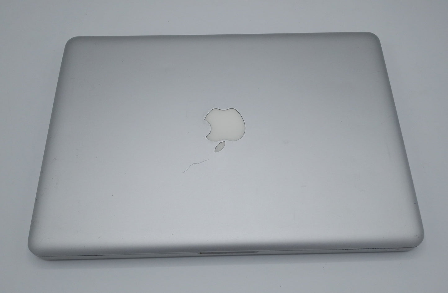 MacBook Pro Mid 2010 | 13 inches | Intel Core 2 Duo 2.66 GHz Processor | 4GB Ram | 1TB HDD | Silver | Used